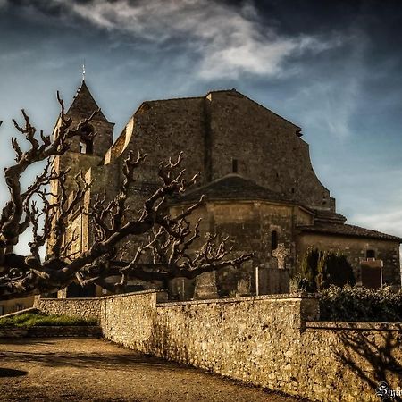 À l'étape des jeunes randonneurs Saignon Extérieur photo