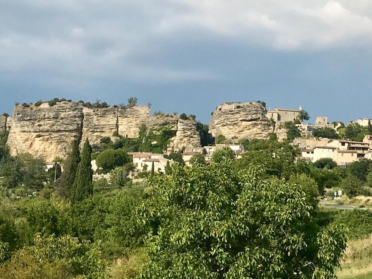 À l'étape des jeunes randonneurs Saignon Extérieur photo